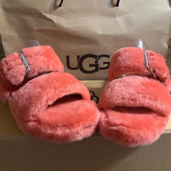 UGG Women's Fuzz Yeah Slippers - Picture 7 of 11